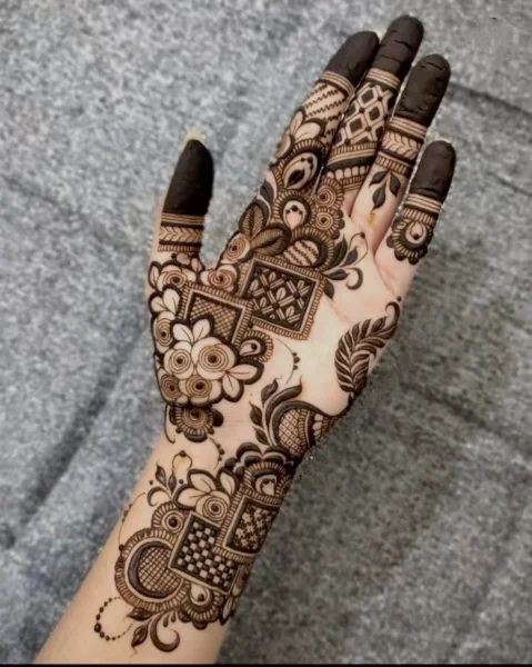 Simple Mehndi Design For Marriage