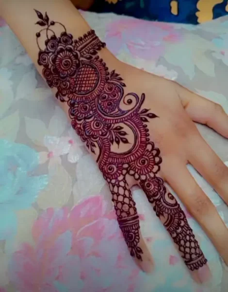 Simple One Hand Mehendi Design Photo