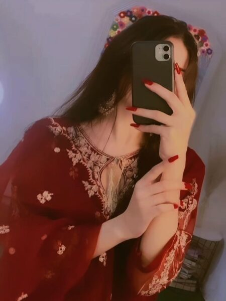 Best Girls DP 2025: 1000+ High-Quality Images, Photos & Profile Pictures this one - LatestImage.com – Download High-Quality Free Images & Wallpapers Beautiful WhatsApp girl pic 3