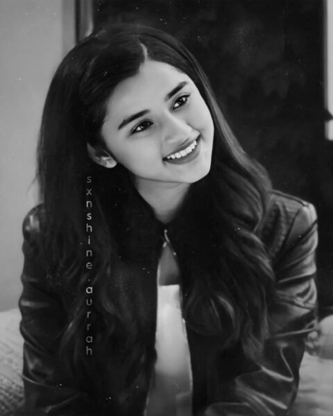 Best Girls DP 2025: 1000+ High-Quality Images, Photos & Profile Pictures this one - LatestImage.com – Download High-Quality Free Images & Wallpapers Cute dp 1