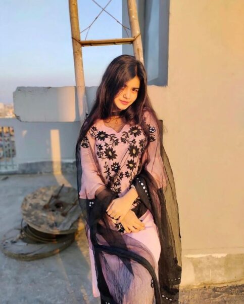 Best Girls DP 2025: 1000+ High-Quality Images, Photos & Profile Pictures this one - LatestImage.com – Download High-Quality Free Images & Wallpapers Cute girl pic 11