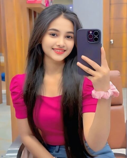 Best Girls DP 2025: 1000+ High-Quality Images, Photos & Profile Pictures this one - LatestImage.com – Download High-Quality Free Images & Wallpapers Cute girl pic 3