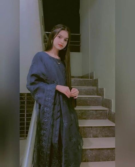 Best Girls DP 2025: 1000+ High-Quality Images, Photos & Profile Pictures this one - LatestImage.com – Download High-Quality Free Images & Wallpapers Whatsapp dp for girl 1